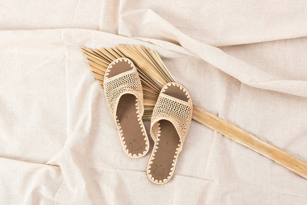 Handmade Raffia Slippers, Summer Woven Raffia Sandals, Natural Slip-On Shoes