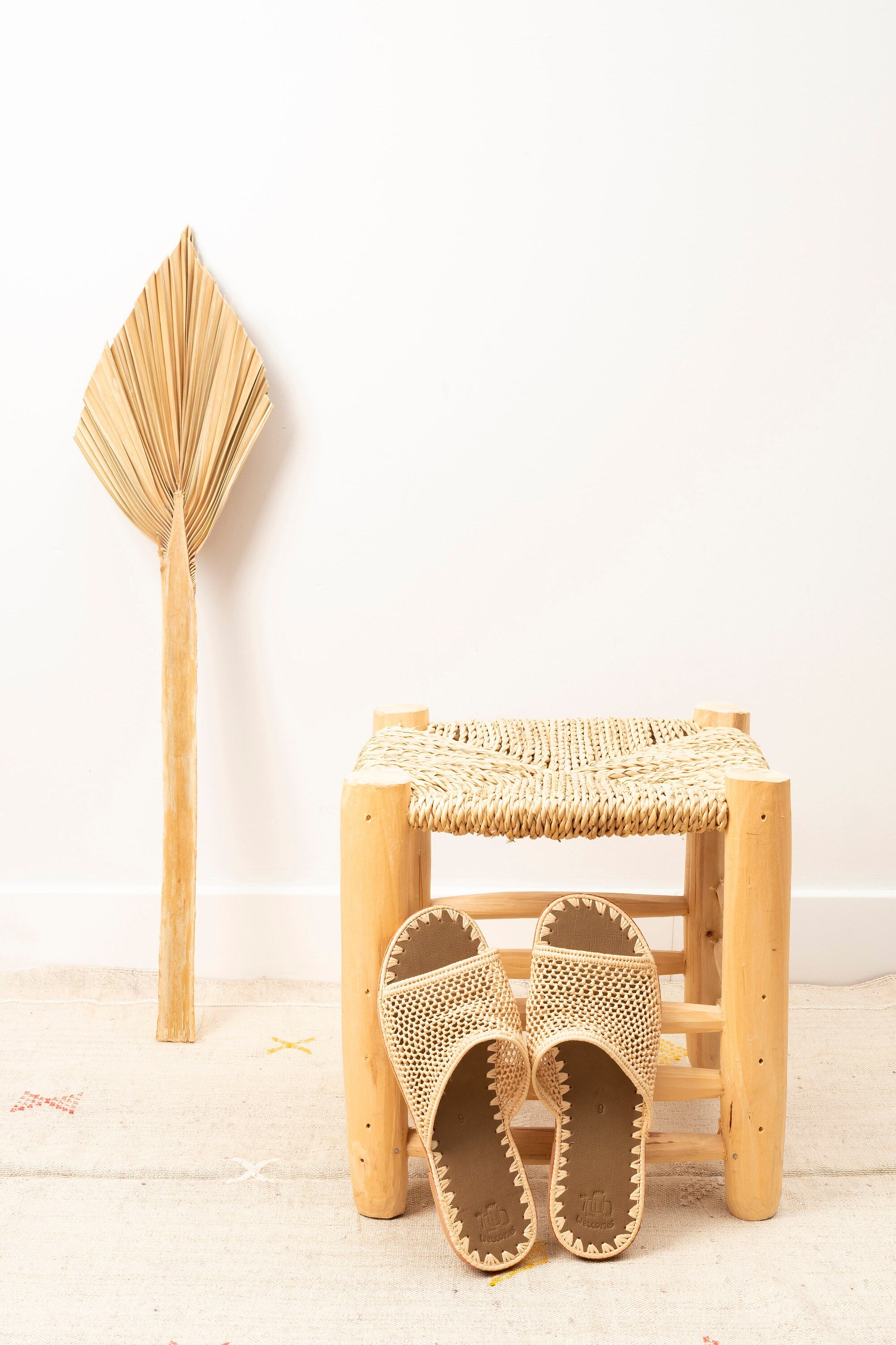 Handmade Raffia Slippers, Summer Woven Raffia Sandals, Natural Slip-On Shoes