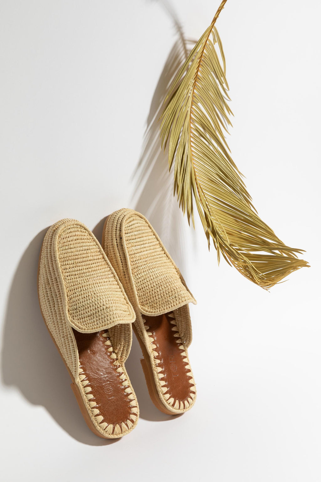 Men's Handmade Raffia Sandals, Black Woven Straw Mules, Luxury Resort Loafers, Natural Raffia Slip-On Shoes, Gift for Him